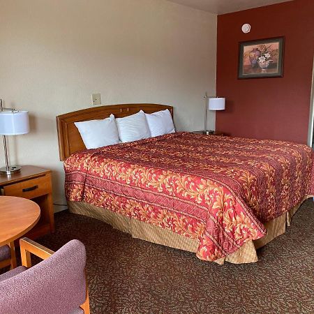 Travel Inn Lackland Sea World San Antonio Exterior photo